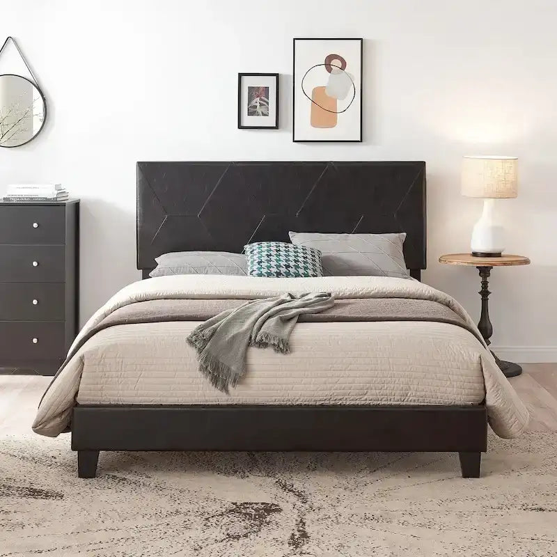 Lit plateforme Queen Size capitonné en PU noir avec support à lattes